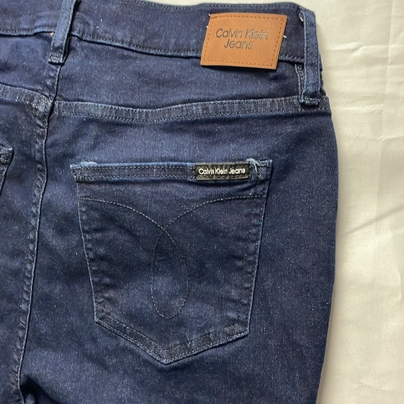 Women’s size 12 Calvin Klein high rise skinny fit repreve ankle blue jeans - Picture 9 of 11